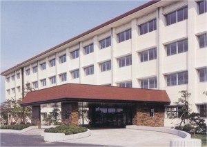 富山県立富山商業高等学校 外観