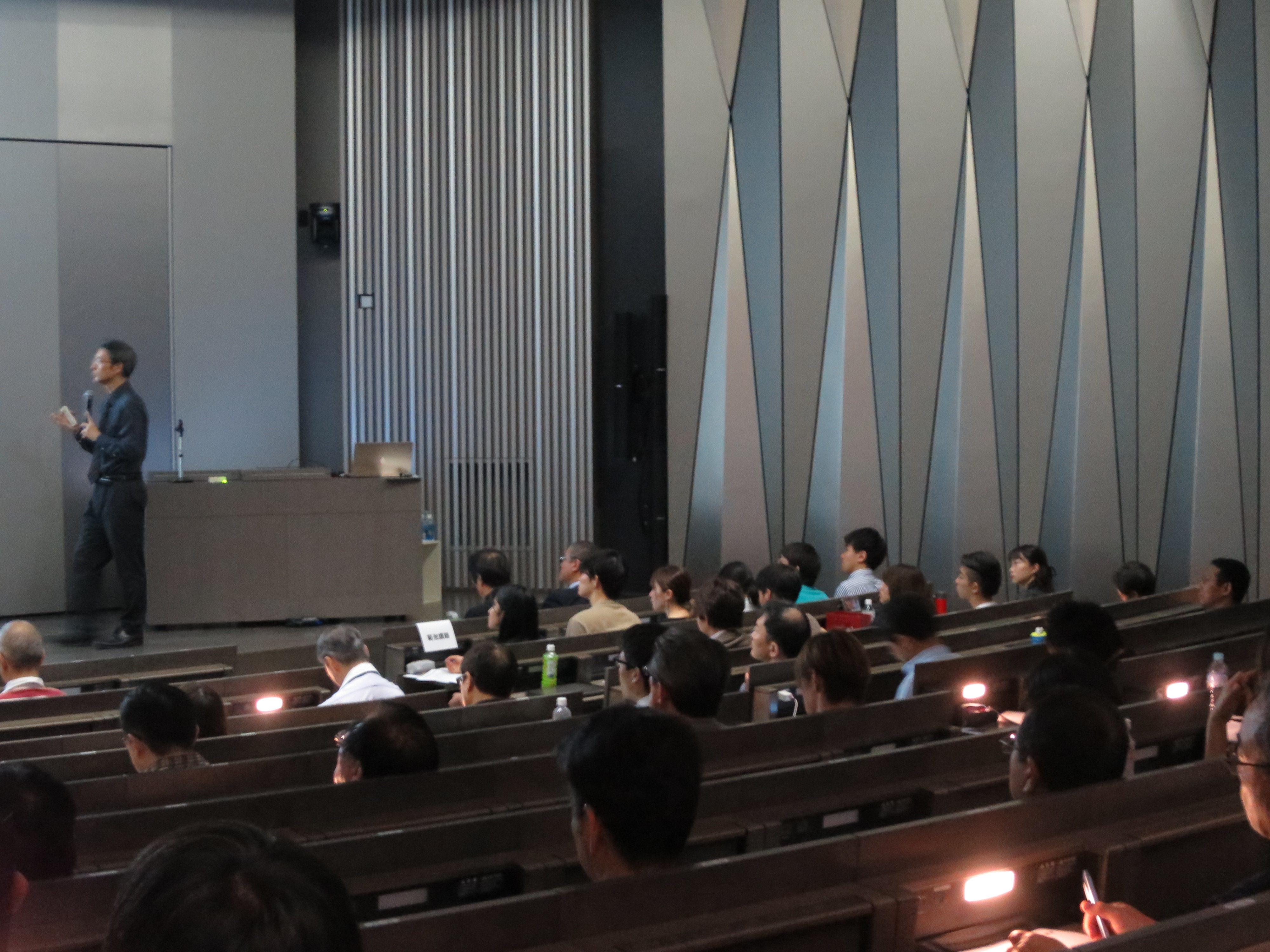 会場風景２